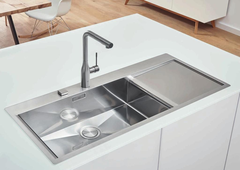 GROHE KITCHEN SINKS K1000 SERIES 30 270 AL0 Sink Mixer, high spout with pull-out dual spray GROHE K1000 SERIES A superior sink designed for the demands of contemporary kitchens, the K1000 features a