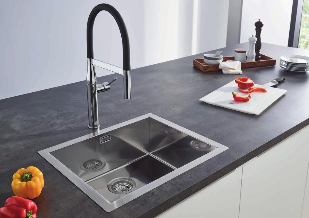 GROHE KITCHEN SINKS K700 SERIES GROHE K700 SERIES Perfect for modern, minimalist kitchens, the K700 cubistic sink offers a deeper, larger bowl with radiant edges and a diamond-shaped bottom.