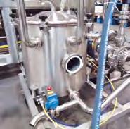 The machine can be configured for hot filling with recirculation system in order to guarantee a constant filling temperature and