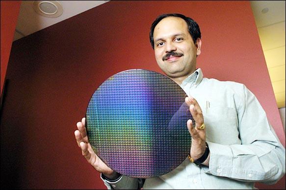 A State-of-the-art Wafer 300 mm