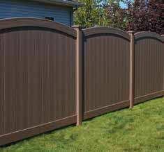 Add a unique, decorative style in one of four rich blend colors with Chesterfield Concave and Convex to make your fence stand out among the rest.