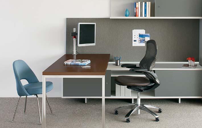 EXECUTIVE CHAIRS Executive and side seating should work together like any other team you bring in as a key to success for a productive space.