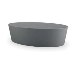 USB option and/or magnetic marker cup also available. Saarinen Round Coffee Table A single, elegant base transforms the way we think about tables.