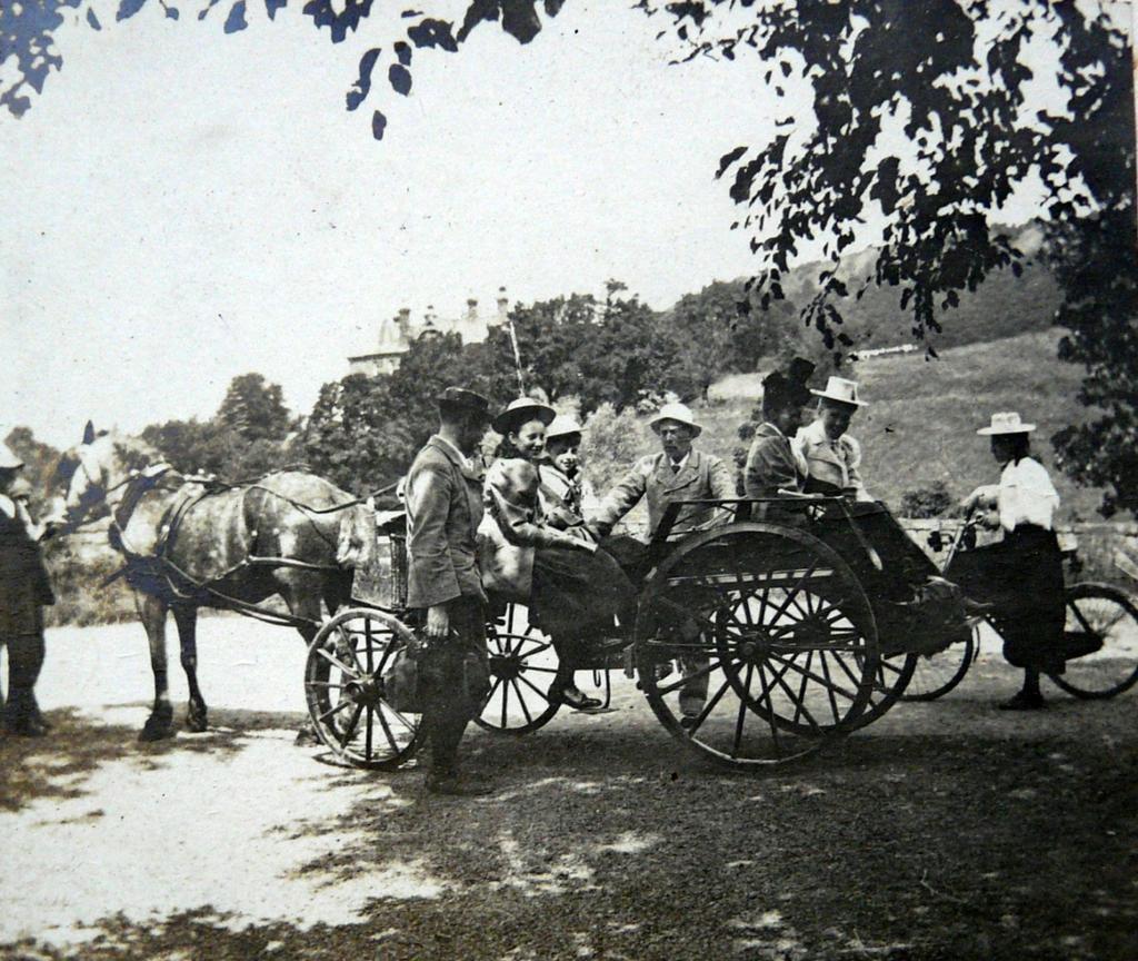 George and some of the family setting off for Helmsley (taken at the crossroads of Dikes