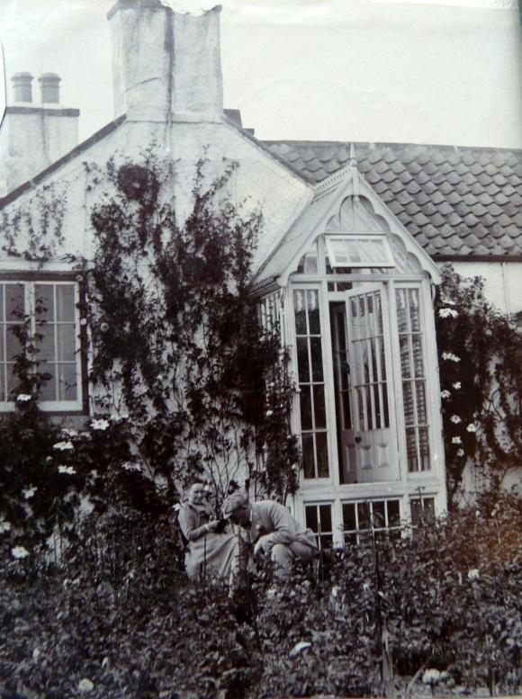 White House soon after the Dixons moved in, with a newly-erected pergola