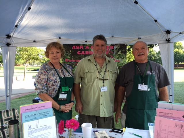 Farmer's Markets Coming Soon! Look for our "Ask a Master Gardener Extension Volunteer Booth" at your local farmer's market this summer at Suwanee, Snellville, Grayson, Norcross, and Lilburn.