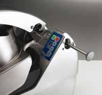 electrolux TRK 11 Adjust the base from flat to inclined by simply moving a lever, making vegetable preparations even easier Convert from
