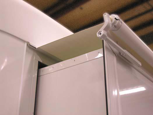 SECTION 10 SLIDEOUT ROOMS compartments, which could be crushed or cause damage to floor covering or cabinets when the room is retracted.