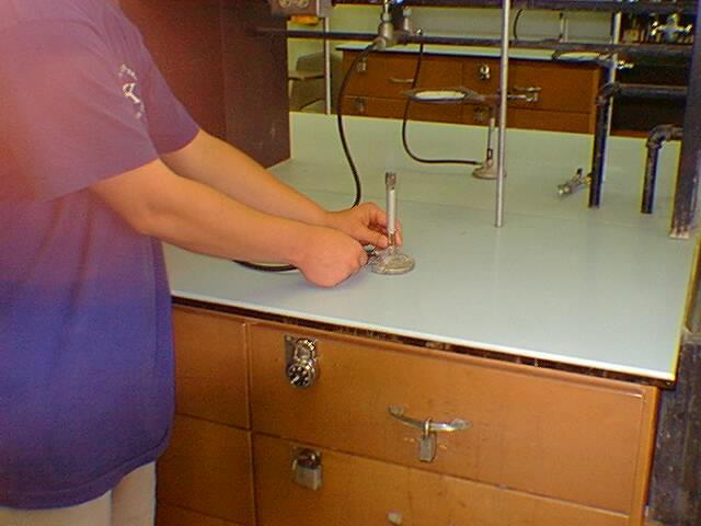 Student Use in the Laboratory Bunsen Burner Usage Make sure the rubber hoses are firmly attached. Both at the gas outlet and at the burner.