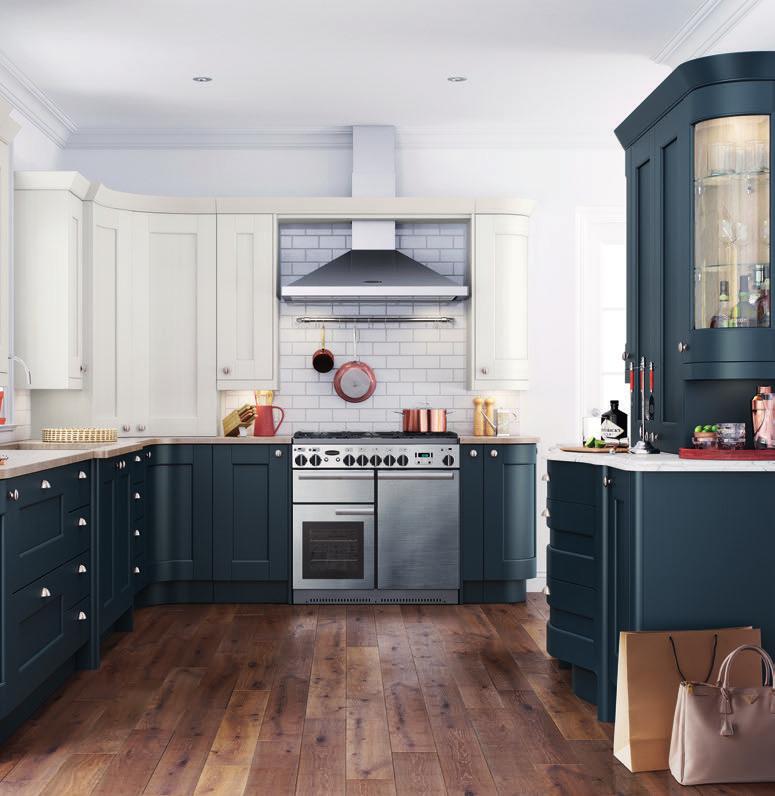 80 Bowfell The choice of straight or curved cabinets gives a modern edge to Bowfell s unmistakable classic shaker style.