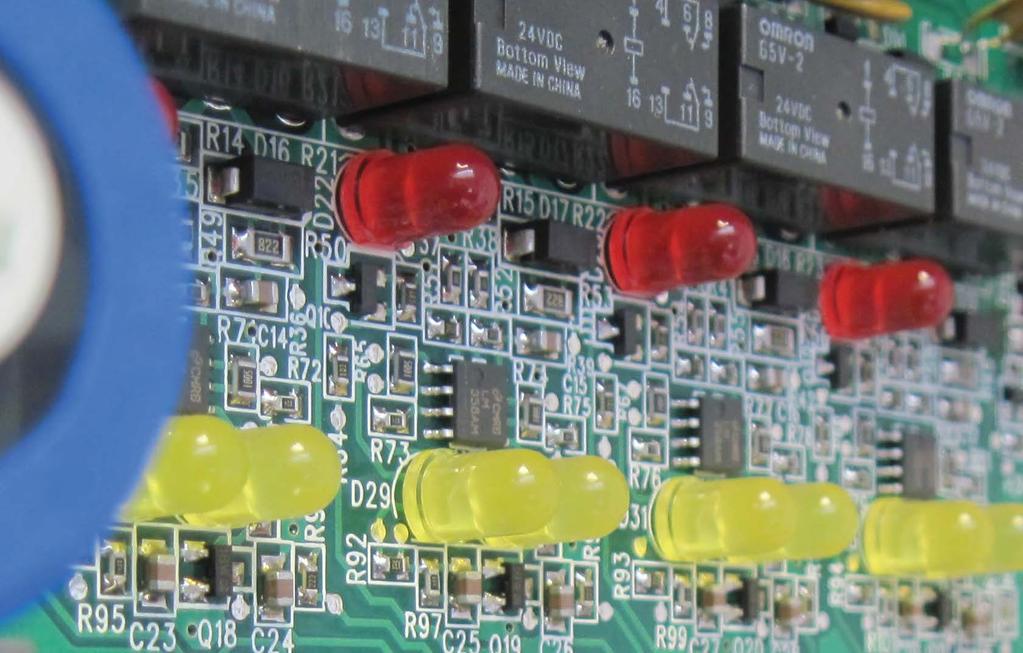 The 4 way sounder controller unit (CSC354) is a loop connected interface, which provides the facility to power and control 4 independent conventional sounder circuits.