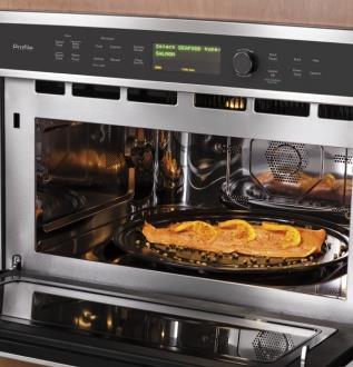 heat from edge to edge GUARANTEED FIT GE wall ovens are guaranteed For an exact fit to make replacement easy SPEED COOK