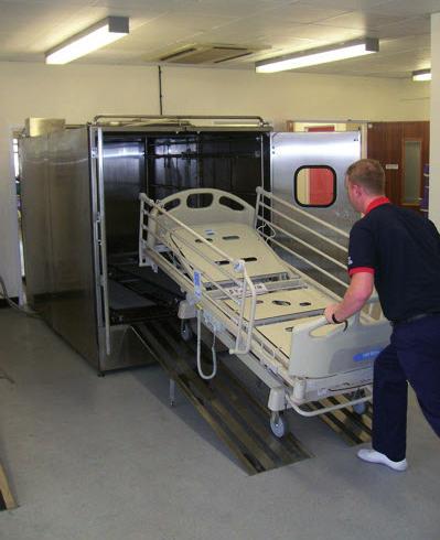 For loading and unloading large items, the AQ4000 range can be provided with optional ramps.