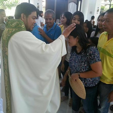 Pabaigai Kitas išvykimas rugpjūčio pabaigoje mūsų brangus vienintelis salos kunigas F.Ferdie buvo vyskupo išsiųstas į kitą didelę parapiją Maniloje.