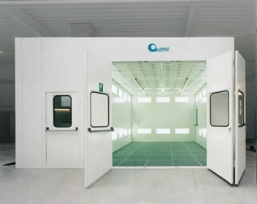 Spray Booths Spray booths: A spray booth is an enclosure with an open face which is mechanically ventilated.