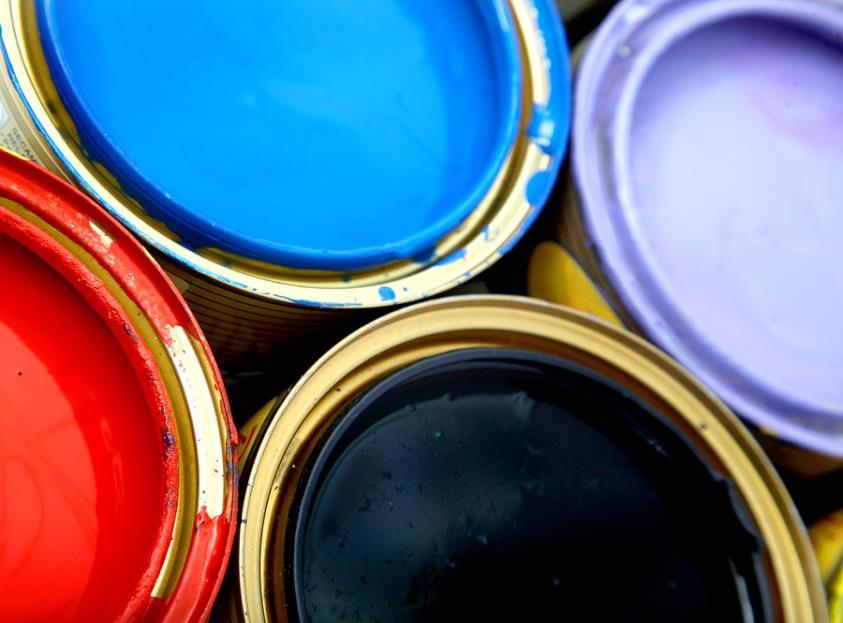 Health Hazards Chromium (chromates): Exposure to certain chromates used in paint pigments poses a cancer risk.