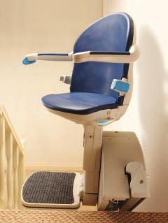 Swiveling your Stairlift Seat When you arrive at the top of the stairs you will need to swivel your seat round so that you exit onto the landing safely.