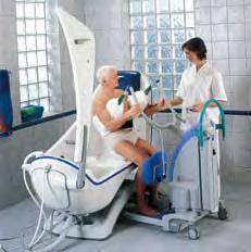 Parker Bath 5 using an active lifter: The lifter chassis can be driven in under the arched base of the
