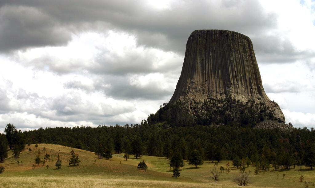 Devils Tower National Monument Fundamental Resource or Value Existing Data and Plans Related to the FRV Data and/or GIS Needs Planning Needs Laws, Executive Orders, and Regulations That Apply to the