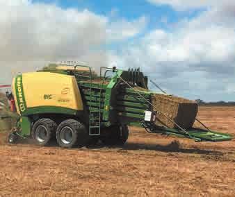 BALERS INNOVATION AT ITS FINEST MULTIBALE BALERS Using a divided needle carrier, the