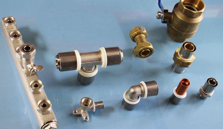 For industrial and commercial applications where large volumes of fluid are conveyed, the clamp fittings are used on the larger-size composite pipe.