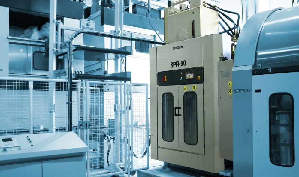 GENTLE The SPR-50 Press is fully programmable: the pressure on the linen (regulated to an accuracy of 0.1 bar), the pressure time and even pressing times at intermediate pressures.