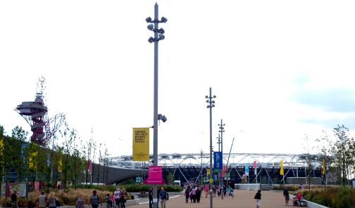 WESTFIELD STRATFORD CITY TO STADIUM: The view from Chestnut Plaza to the Stadium is identified as a key view because it captures two major landmarks within Queen Elizabeth Olympic Park (the Stadium