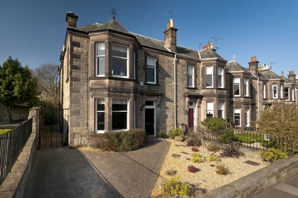 38 GRANBY ROAD, NEWINGTON EDINBURGH, EH16 5NL OFFERS OVER 765,000 A magnificent traditional stone built Victorian End Terraced villa over two floors within a highly desirable conservation area of