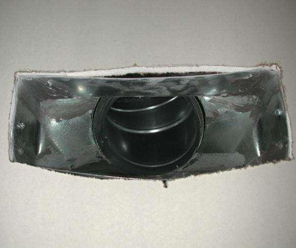 4.3 Duct boots sealed to floor, wall, or