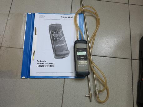 Moisture Meter with case Myron L Company