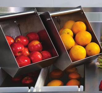 Thanks to the movement of the water, Power Prep quickly collects the cleaned produce into sturdy