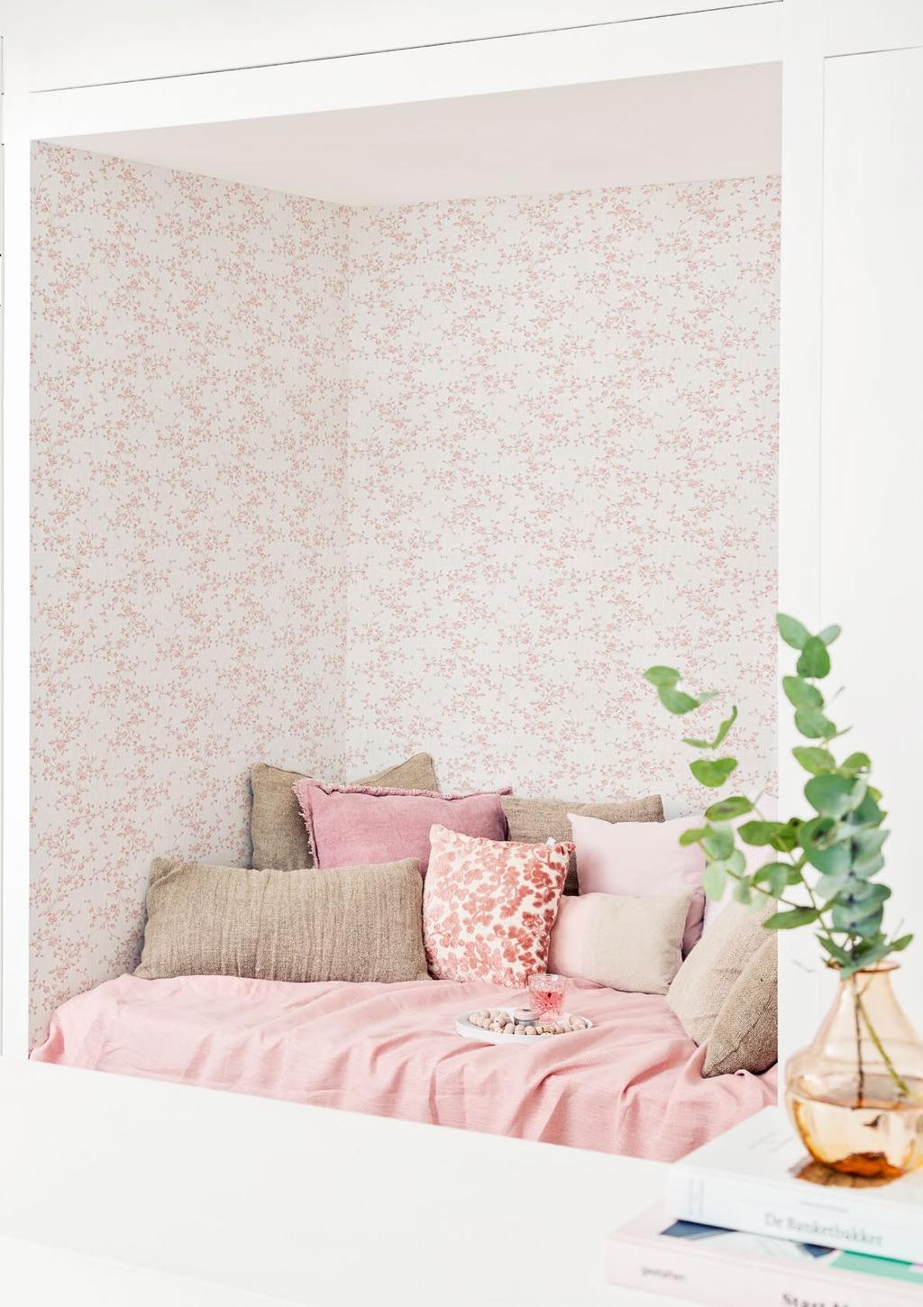 Feminine AND SOFT Feminine rooms have a distinct style and aura of their own that makes them both inviting and visually appealing.