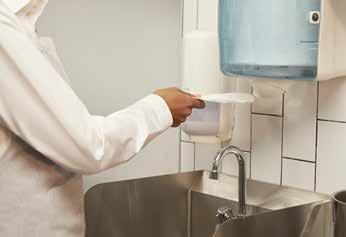 With 68% of foodborne illness outbreaks associated with food prepared in a restaurant,* and reusing dirty cloths being a common hygiene mistake, we can help guide you to the best wiping