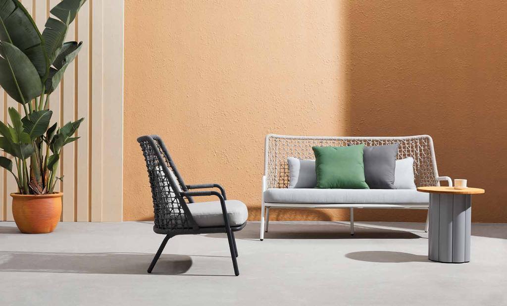 BANYAN TREE (KC8601) lounge chair in Asphalt Grey/Dark grey & sofa in White/Sand; cushion in