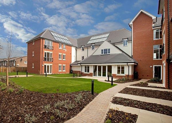 CASE STUD: (Twin plate heat exchangers) HIGH ELMS DEVELOPMENT (GREAT HOMES LIMITED) G4 THE Eco PROJECT Single KEEPING LIFE GREEN IN THE RURAL MARKET TOWN OF BRAINTREE, ESSEX A total of 29 state of