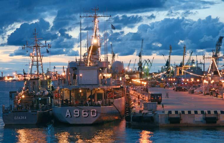 NATO išminavimo junginio laivai Klaipėdoje, prie