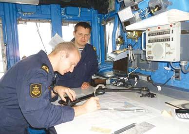 2011-08-01/16 4 Lietuvos KJP atstovai stažavosi Jungtinių Amerikos Valstijų karinių jūrų pajėgų fregatoje USS CARR (FFG-52).