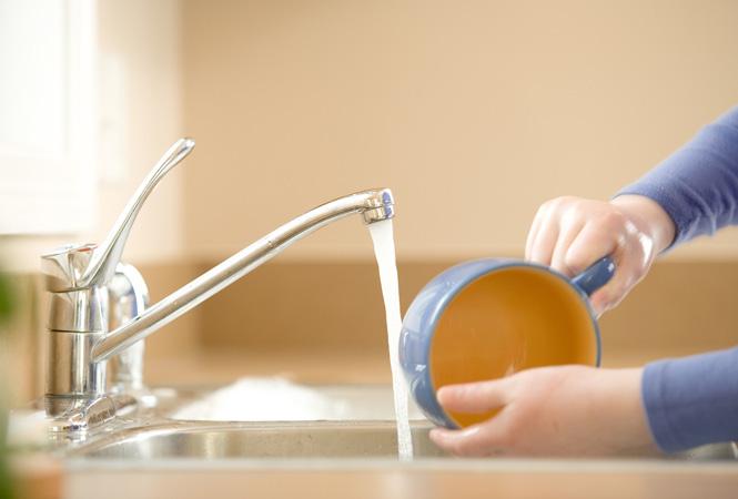 4 Letting your faucet run for 5 minutes uses about as much energy as letting a 60-watt lightbulb run for 14 hours.