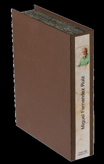 Ref. Eternal 7020 A Urna tipo libro personalizado. Especial aprovechamiento de espacio para columbarios o para ubicación en librería de casa. Acabado color marrón tierra.