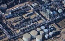 Oil & gas: refineries Our wireless, fieldbus and remote I/O products are being