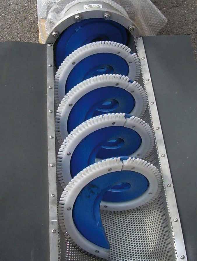 Construction features (see layout) Screen screw compactor model 05-0362, built using the shaftless screw (anti-clogging spiral) technology, to be installed in the channel or in a steel container.