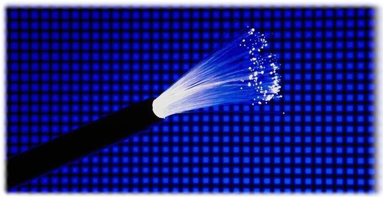 Broadband-fiber to the