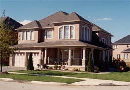 City of Vaughan Design Standards Review 9 Photo 2: Legacy, Markham: single family corner lot Variety of built form: The variety of housing forms were considered to be a positive aspect of the
