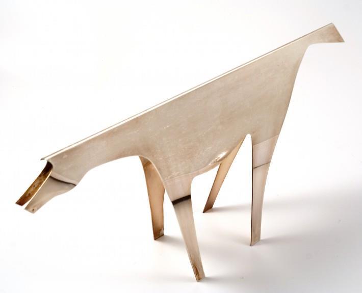 SCULPTURE BY CHRISTOFLE THE HORSE WAS DESIGNED BY GIO PONTI JUST AS PICASSO COULD DRAW ENTIRE MYTHOLOGICAL SCENES WITHOUT LIFTING HIS PENCIL FROM THE SHEET OF PAPER, GIO PONTI COULD DESIGN AN ANIMAL