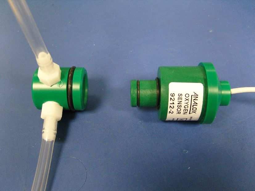 Calibration To calibrate the Analox 1000 instrument the supplied calibration adaptor should be used with 6mmOD x 4mmID Flexible Polyurethane tubing to pass the calibration gas over the Oxygen sensor.