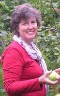 SAT 4C ~ Self-sufficiency adventures ~ Lynda Hallinan Lynda Halllinan, roving editor and writer for New Zealand Gardener and Get Growing loves to make jam and writing about that sticky love.