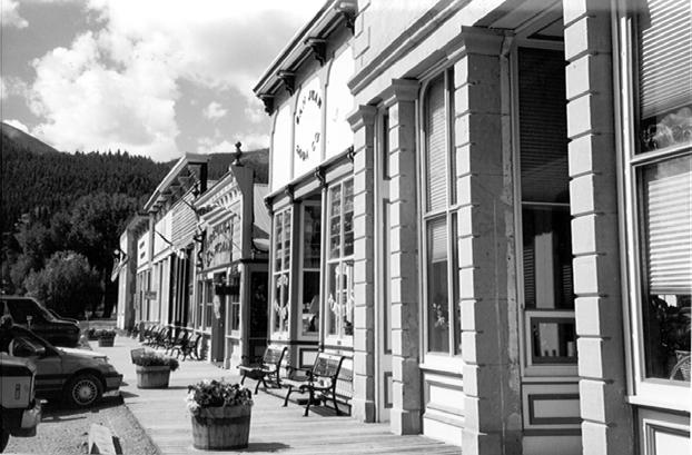 Commercial Buildings: Preservation and Alteration Lake City s historic commercial buildings convey the essence of its origins as a 1800s silver mining town.