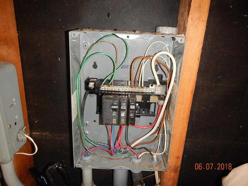 27 of 72 Electrical (Continued) Manufacturer: (continued) Not Present Not Present Main Breaker Size: In main panel. Breakers: Copper and Aluminum.