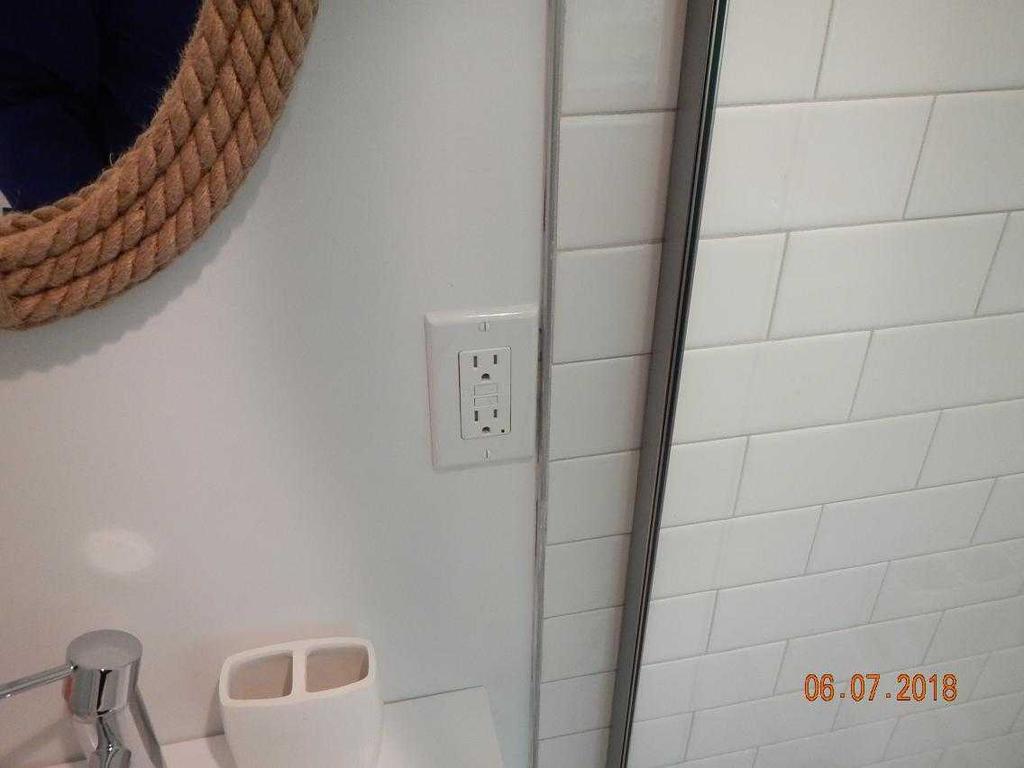 44 of 72 Bathroom (Continued) Electrical: 110 VAC GFCI, Functional at the