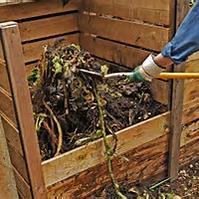 Finished compost looks like soil dark brown, crumbly and smells like a forest floor. Onsite Composting Businesses that produce small amounts of wasted food can compost onsite.